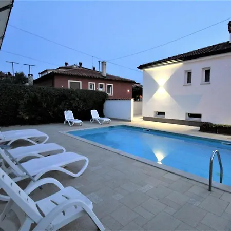 Casa Fabris With Pool Semesterbostad *