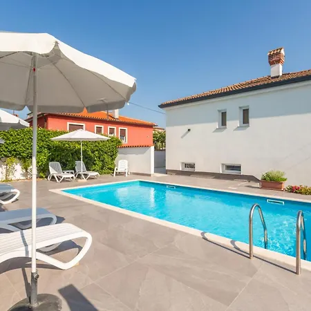 Semesterbostad Casa Fabris With Pool *