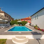 Σπίτι διακοπών Casa Fabris With Pool Ουμάγκ