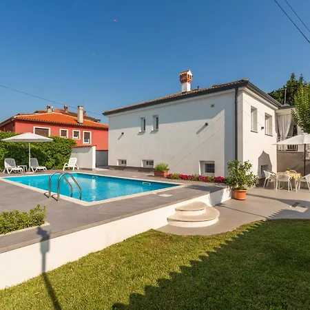 Casa Fabris With Pool * 우마그